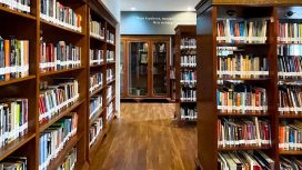 Instagram/@awaywithbooks
