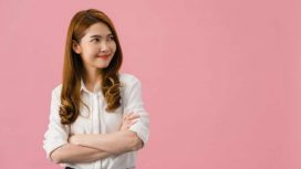 Perempuan. Sumber : freepik/@tirachardz