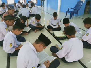 Bersekolah (Nuzul Ramadani - MEI)