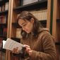 Bibliosmia: Alasan Kita Suka Aroma Khas Buku