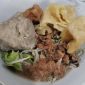 Kombinasi Unik Bakso dan Pecel