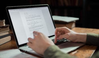 Ilustrasi Content Writer (Img: pexel.com)