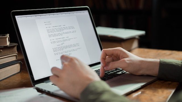 Ilustrasi Content Writer (Img: pexel.com)