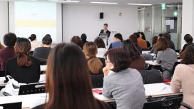 Ilustrasi Menghadiri Seminar (img: pixabay.com by lee jong soo)