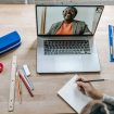 Iluatrasi Kuliah Online (Img: pexels.com by katerina holmes)
