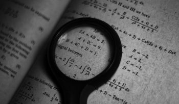 Ilustrasi Matematika (img: pexels.com by nothing ahead)