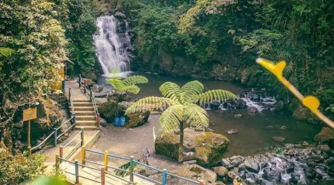 Ilustrasi Air Terjun Muara Jaya (img: disparbud.majalengkakab.go.id)