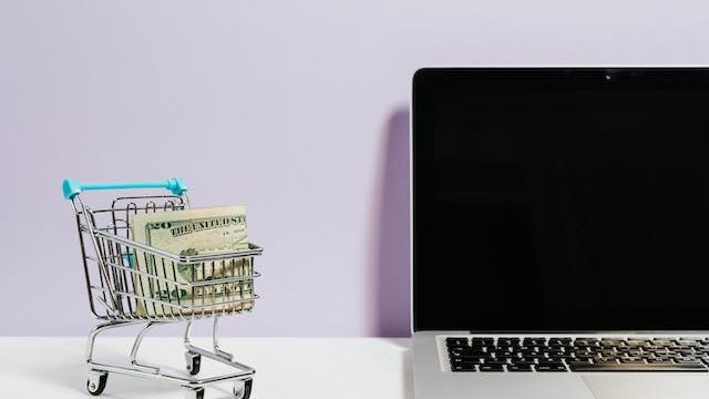 Ilustrasi Bisnis (img: pexels.com by karolina grabowska)