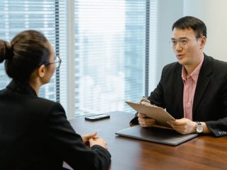 Ilustrasi Interview (img: pexels.com by mart production)