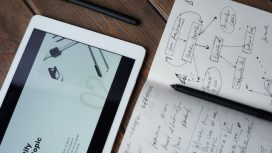 Ilustrasi Mereview Kembali Materi Kuliah (img: pexels.com by fauxel)