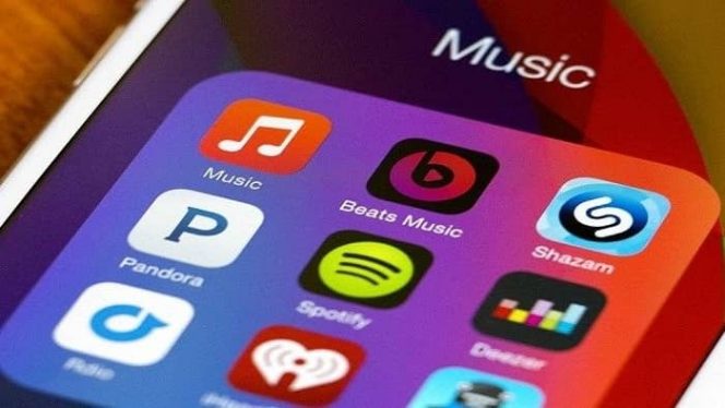 
Ilustrasi Penggunaan Musik dan Video (img: pixabay.com)