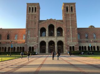 Ilustrasi Kampus UCLA (img: britannica.com)