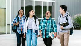 Ilustrasi Mahasiswa (img: hipwee)