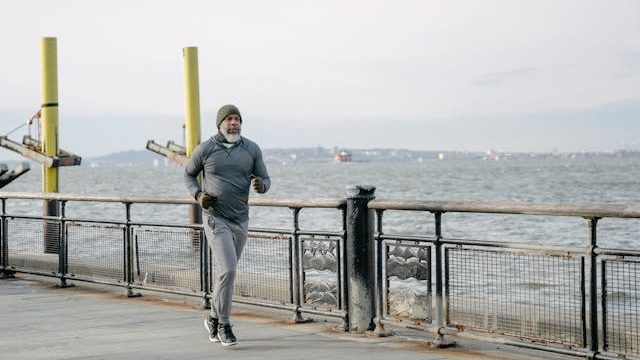 Ilustrasi Jogging (img: pexels.com by barbara olsen)
