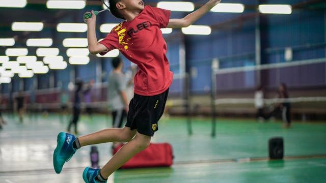 Ilustrasi  Badminton (img: pexels.com by gordon ky)