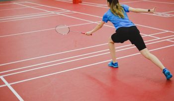 Ilustrasi Badminton (img: pexels.com by shvets production)