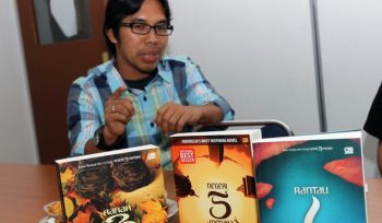 Sumber Foto : Sastra News