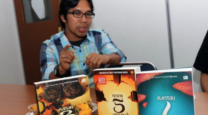 
Sumber Foto : Sastra News