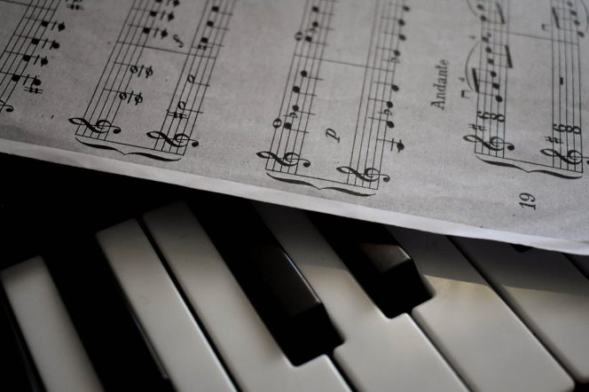 
Rekomendasi Lagu Romantis untuk Pasangan